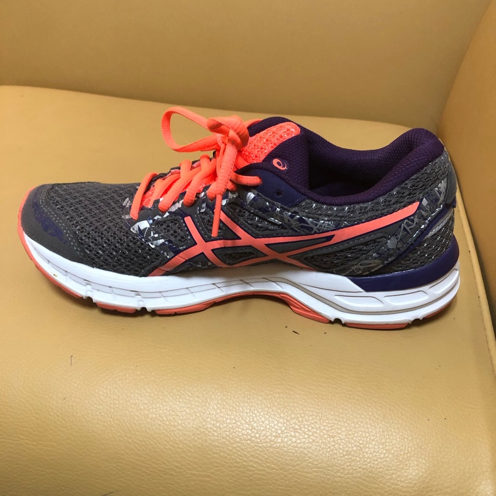 Women’s ASICS Gel-Excite